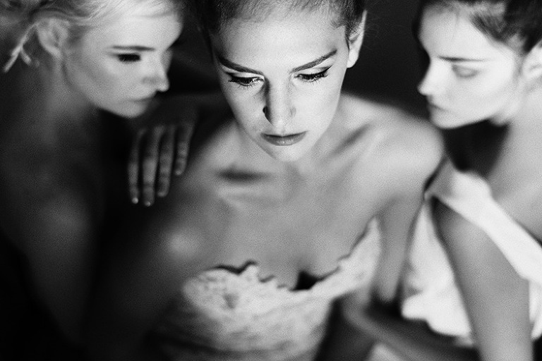 Threeladies06